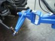 The AXR-H is linked to the tractor via a specially designed cat.III drawbar.The drawbar can turn up to 90°horizontally andvertically making even the sharpest turns possible.If the tractoris fitted with dual-wheels,the drawbar frame can be enlarged byflanging on an extension. Standard on 600 cm